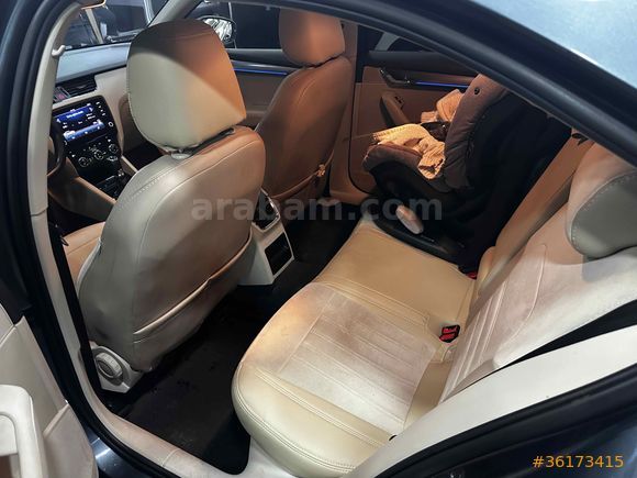 2017 SKODA OCTAVİA 1.6 TDI STYLE CR DSG
7 İLERİ OTOMATİK DİZEL 
115 HP KM:205.000