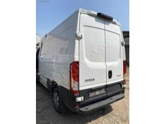İVECO DAİLY KESME TAVAN ARKA ULUBEY OTO 05324993869