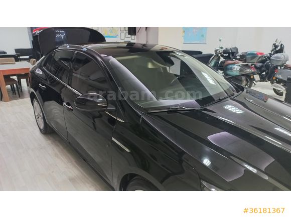 YILMAZ AUTO Renault Megane 1.5 Blue DCI Icon 2020 Model 117 BİN KM HATASIS