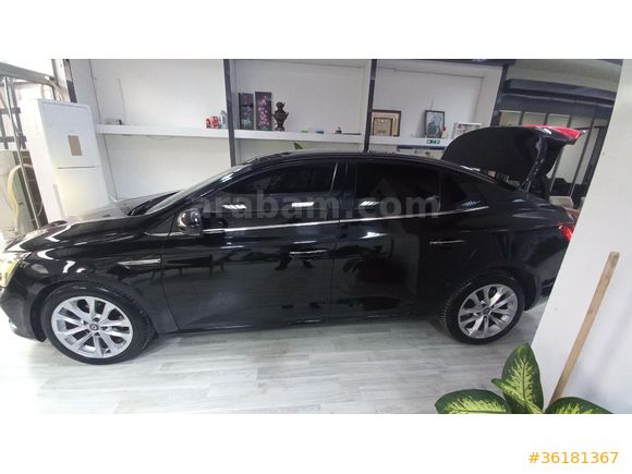YILMAZ AUTO Renault Megane 1.5 Blue DCI Icon 2020 Model 117 BİN KM HATASIS