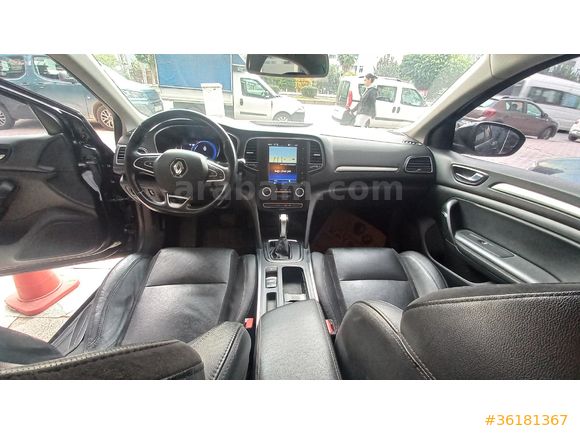 YILMAZ AUTO Renault Megane 1.5 Blue DCI Icon 2020 Model 117 BİN KM HATASIS