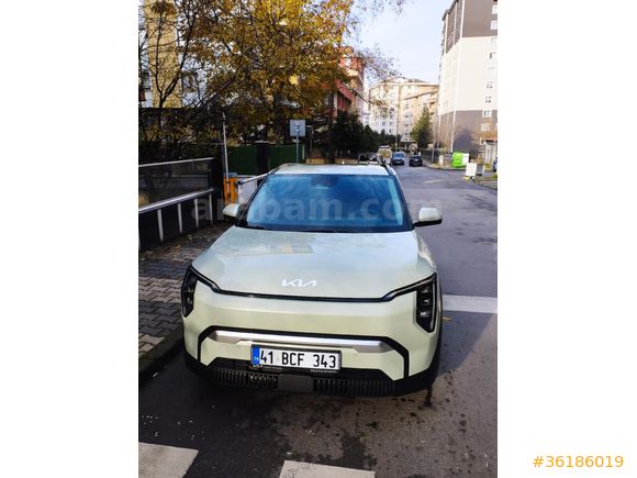 Sahibinden Kia EV3 Elegance Long Range 2025 Model . İstanbul veya İzmit'ten 1+1 daire ile takas olabilir
