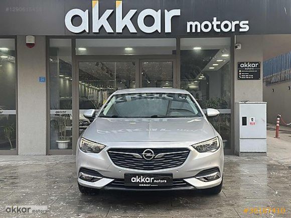 AKKAR MOTORS'DAN 2020 DEĞİŞENSİZ EKSTRALI İNSİGNİA/K.K 12 TAKSİT