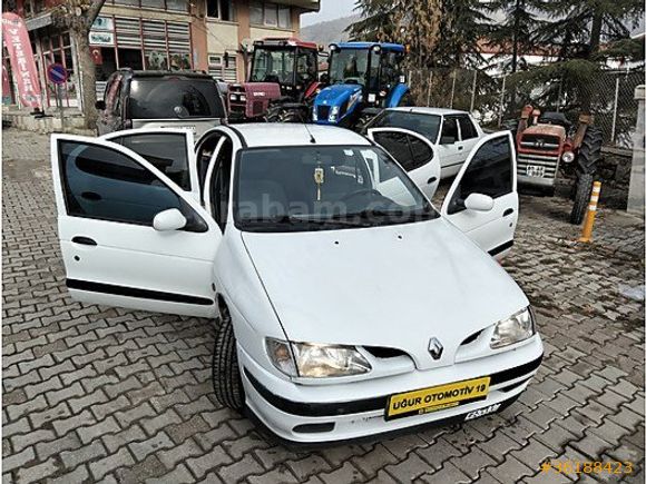 HATASİZ MEGAN.1.1.6 1999 MODEL FULL BAKİMLİ K.KARTA 12 TAKSİT