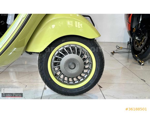 Auto Paris Vespa 946 Bunny "0" KM 150cc