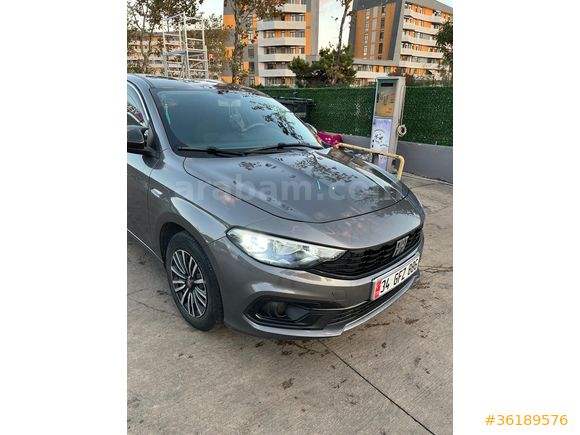 Sahibinden Fiat Egea 1.4 Fire Easy 2023 Model İstanbul 48.000 km Füme