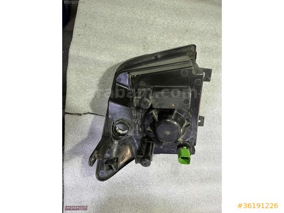 TORPİDOCUMDAN FORD CONNEC SOL FAR TEMİZ ORJİNAL
