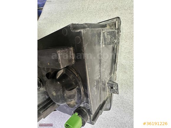 TORPİDOCUMDAN FORD CONNEC SOL FAR TEMİZ ORJİNAL