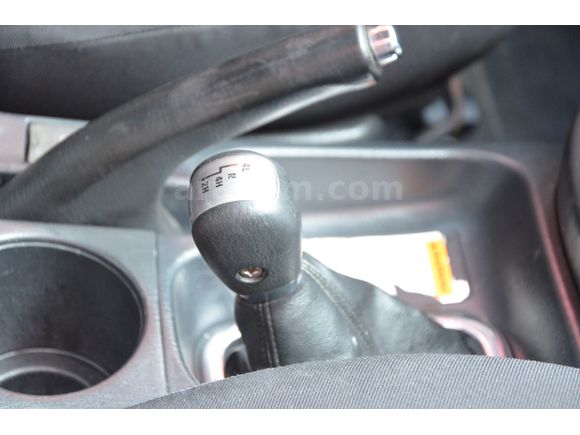 2004 1.6 OTOMATİK 3 KAPI