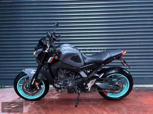 CEYLAN MOTORS'DAN 2022 MODEL MT09 QUİCKSHİFTER HATASIZ BOYASIZ