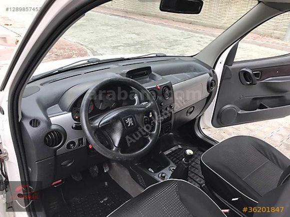 ORJİNAL 2004 MODEL PEUGEOT PARTNER 2.0 HDİ KLİMALI