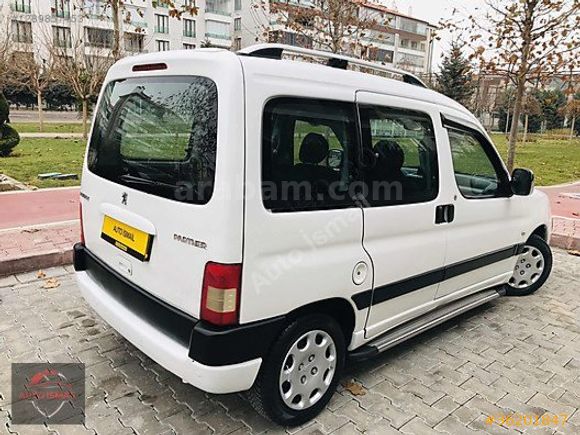 ORJİNAL 2004 MODEL PEUGEOT PARTNER 2.0 HDİ KLİMALI