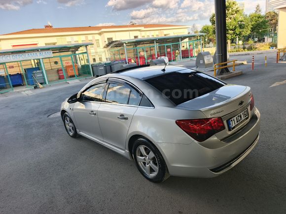 Chevrolet Cruze 124 lük Design Edition 2012 Model Degişensiz