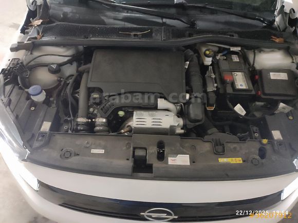 Sahibinden Opel Corsa 1.2 Turbo Edition 2024 Model