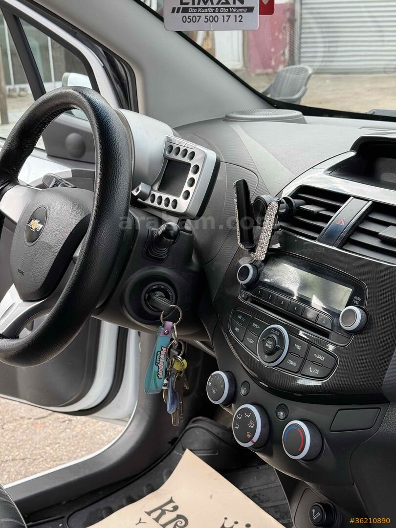 Sahibinden Chevrolet Spark 1.2 LT 2013 Model İzmir 197.000 km Beyaz 2