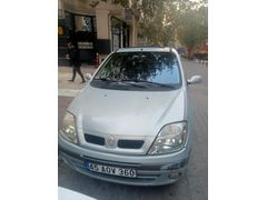 Renault scenic 1.6 16 valf aracım otomatik çift sanrofulu