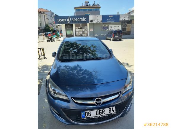 Öğretmenden Opel Astra 1.4 T Cosmo 2012 Model