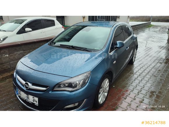 Öğretmenden Opel Astra 1.4 T Cosmo 2012 Model