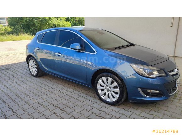 Öğretmenden Opel Astra 1.4 T Cosmo 2012 Model