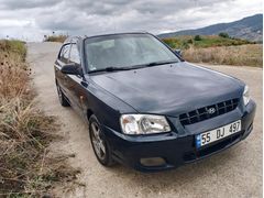 Sahibinden Hyundai Accent 1.5 LS 2001 Model  370.000 km Lacivert