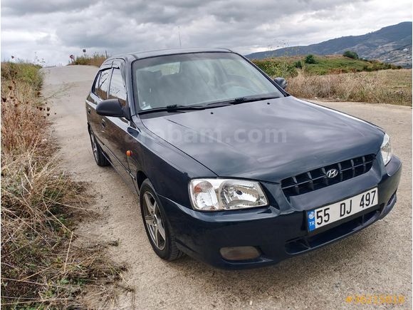 Sahibinden Hyundai Accent 1.5 LS 2001 Model  370.000 km Lacivert
