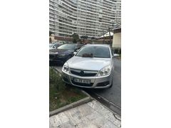 GÜÇ+KONFOR+YOL TUTUŞ
Opel Vectra 1.9 CDTI Comfort 2008 Model İstanbul