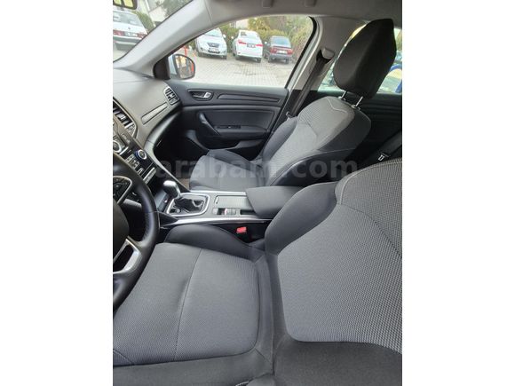 Sahibinden Renault Megane 1.3 TCe Joy Comfort 2023 Model