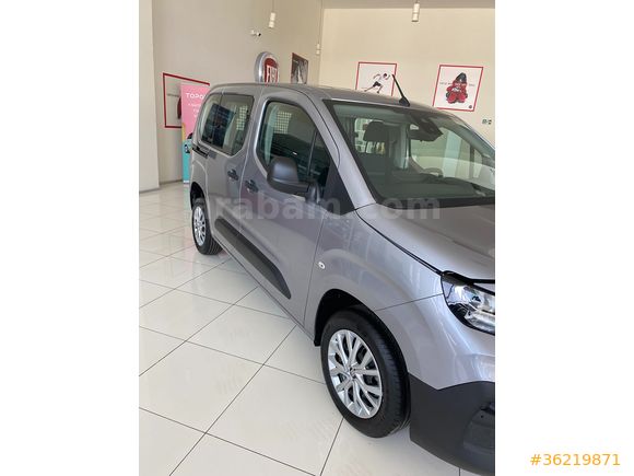8.450 KM de Sahibinden Fiat Doblo Combi 1.2 PureTech Easy 2025 Model