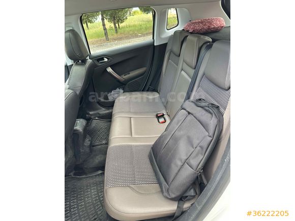 Sahibinden Peugeot 2008 1.6 e-HDi Allure 2013 Model Denizli 110.000 km Beyaz