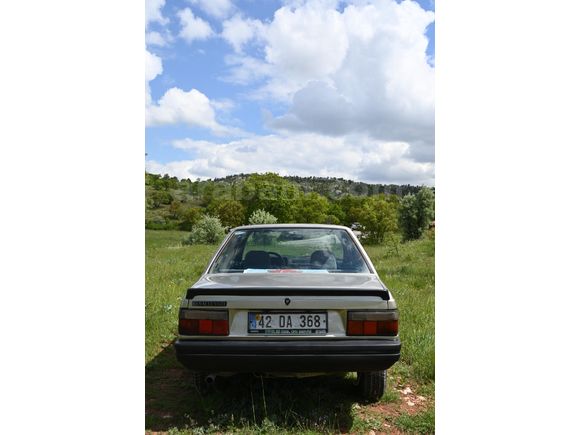Sahibinden Emsalsiz  Orijinal 88 Model Renault R 9 1.4 Broadway