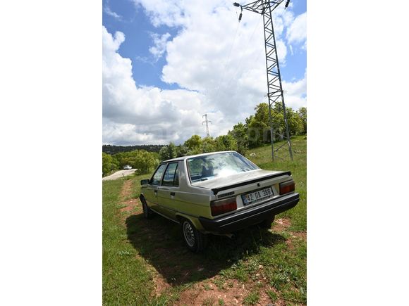 Sahibinden Emsalsiz  Orijinal 88 Model Renault R 9 1.4 Broadway