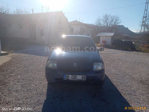 Sahibinden Renault Clio 1.4 RNA 2000 Model