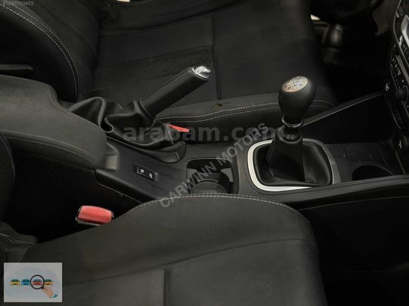 2012 RENAULT MEGANE CAM TAVAN TEMİZ ARAÇ