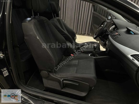 2012 RENAULT MEGANE CAM TAVAN TEMİZ ARAÇ