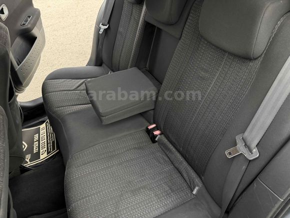 YSA AUTO'DAN RENAULT MEGANE 1.5 DCİ EXPRESSİON