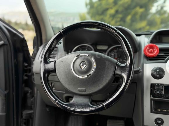 YSA AUTO'DAN RENAULT MEGANE 1.5 DCİ EXPRESSİON