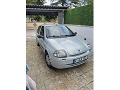 Sahibinden Renault Clio 1.4 RNA 2000 Model