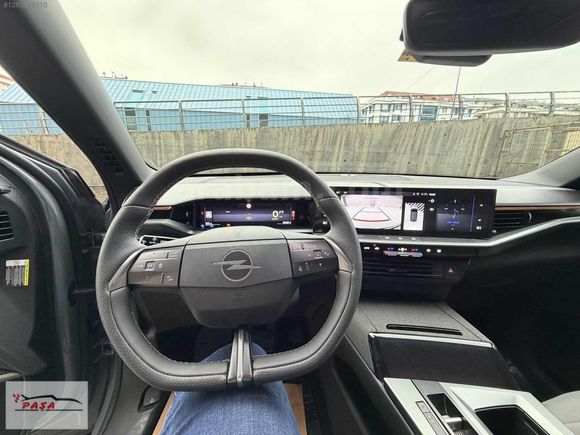 PAŞA'DAN 2025 OPEL GRANDLAND -E GS