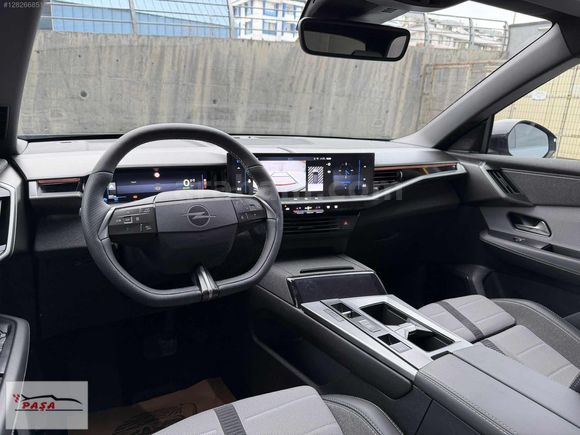 PAŞA'DAN 2025 OPEL GRANDLAND -E GS