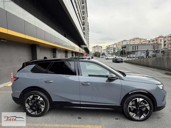 PAŞA'DAN 2025 OPEL GRANDLAND -E GS