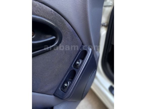 2000 MODEL BAKIMLI KLİMALI 1.4 RENAULT CLİO