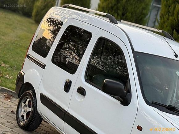 RENAULT KANGO 1.5 DCİ KLİMALI ÇİFT SÜRGÜ ORJİNAL EMSALSİZ