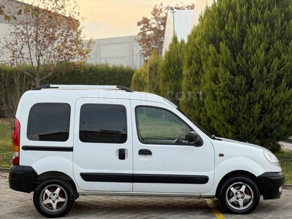 RENAULT KANGO 1.5 DCİ KLİMALI ÇİFT SÜRGÜ ORJİNAL EMSALSİZ
