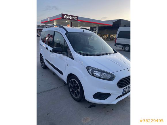 Sahibinden Ford Tourneo Courier 1.5 TDCi Titanium Plus 2022 Model 