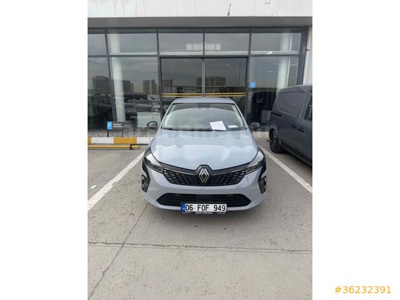 Sıfır ayarında Renault Clio 1.0 TCe Evolution 2025 Model Ankara