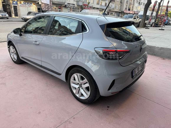 Sıfır ayarında Renault Clio 1.0 TCe Evolution 2025 Model Ankara