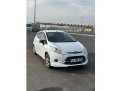 Sahibinden Ford Fiesta 1.4 TDCi Titanium X 2012 Model  232.000 km Beyaz
