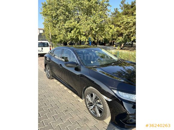 ilk sahibinden  tramersiz Honda Civic 1.5 v-tec executive plus prestij paket