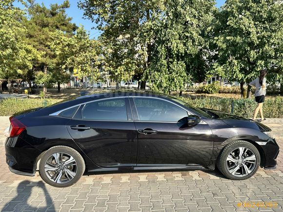 ilk sahibinden  tramersiz Honda Civic 1.5 v-tec executive plus prestij paket