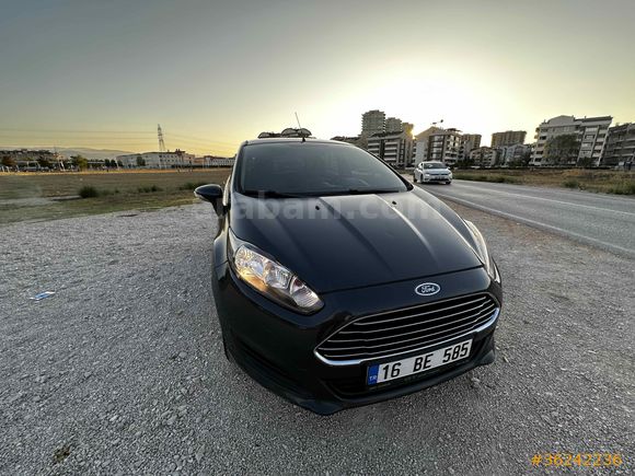 Sahibinden Ford Fiesta 1.5 TDCi Titanium 2013 Model Bursa 223.000 km Füme